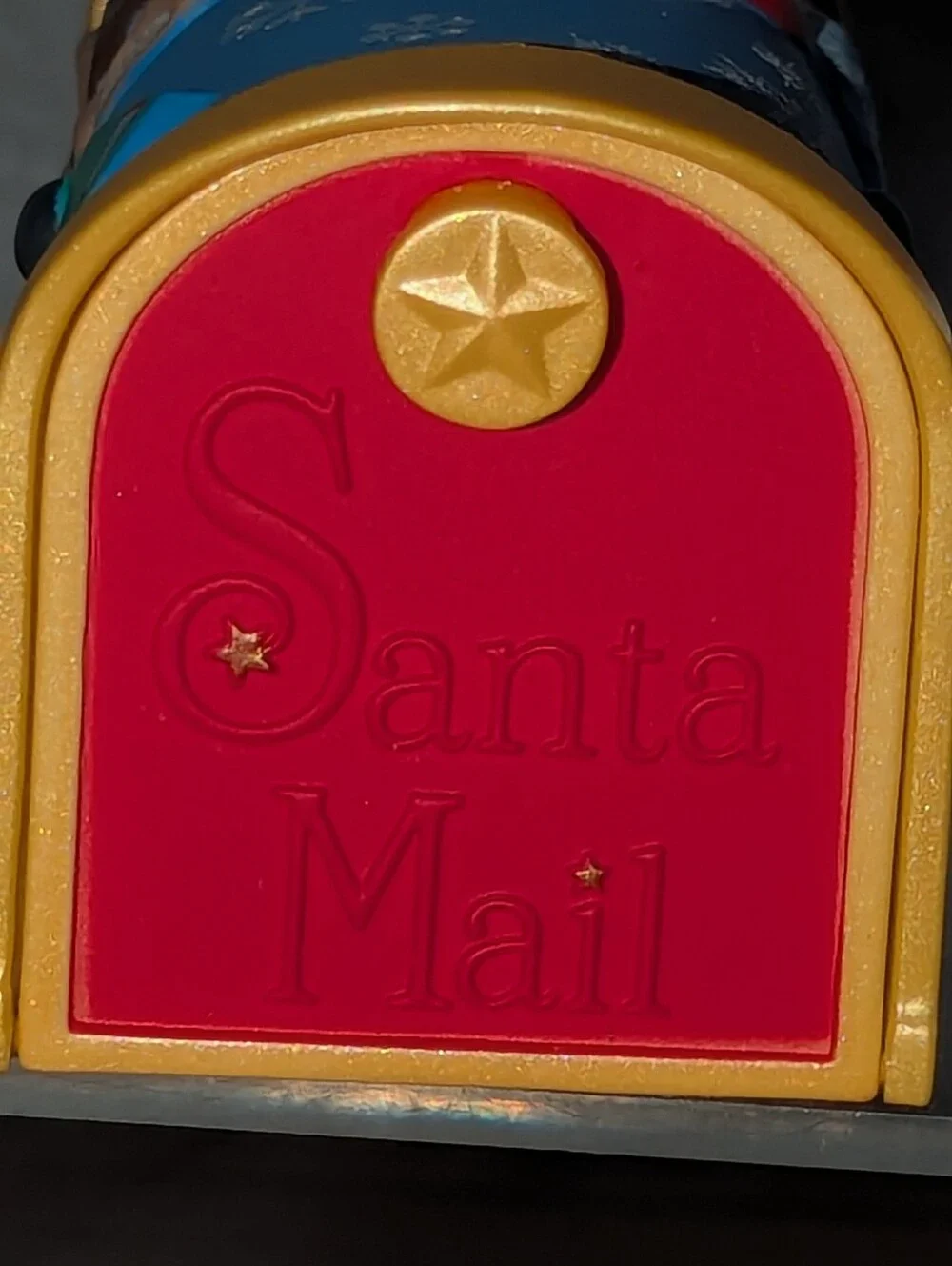 2011 Hallmark Keepsake Interactive Letters to Santa Mailbox Ornament